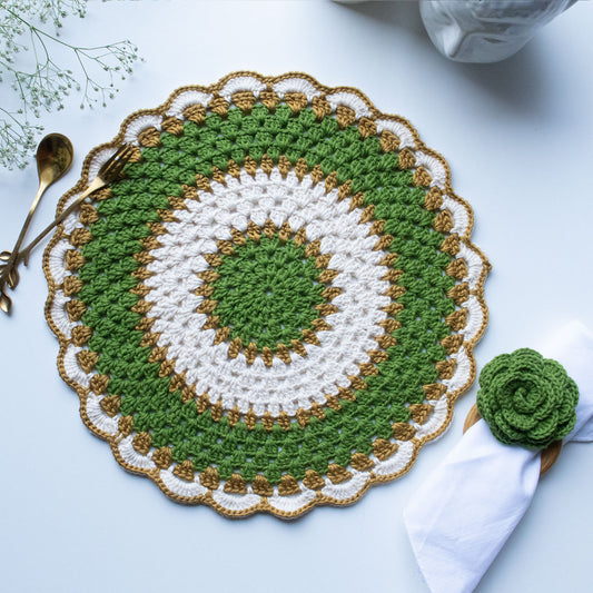 Crochet placemats- Green and golden